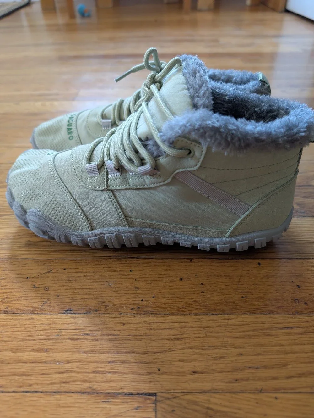New Saguaro Barefoot Light Green Fleece-Lined Winter Boots Women Size 7.5